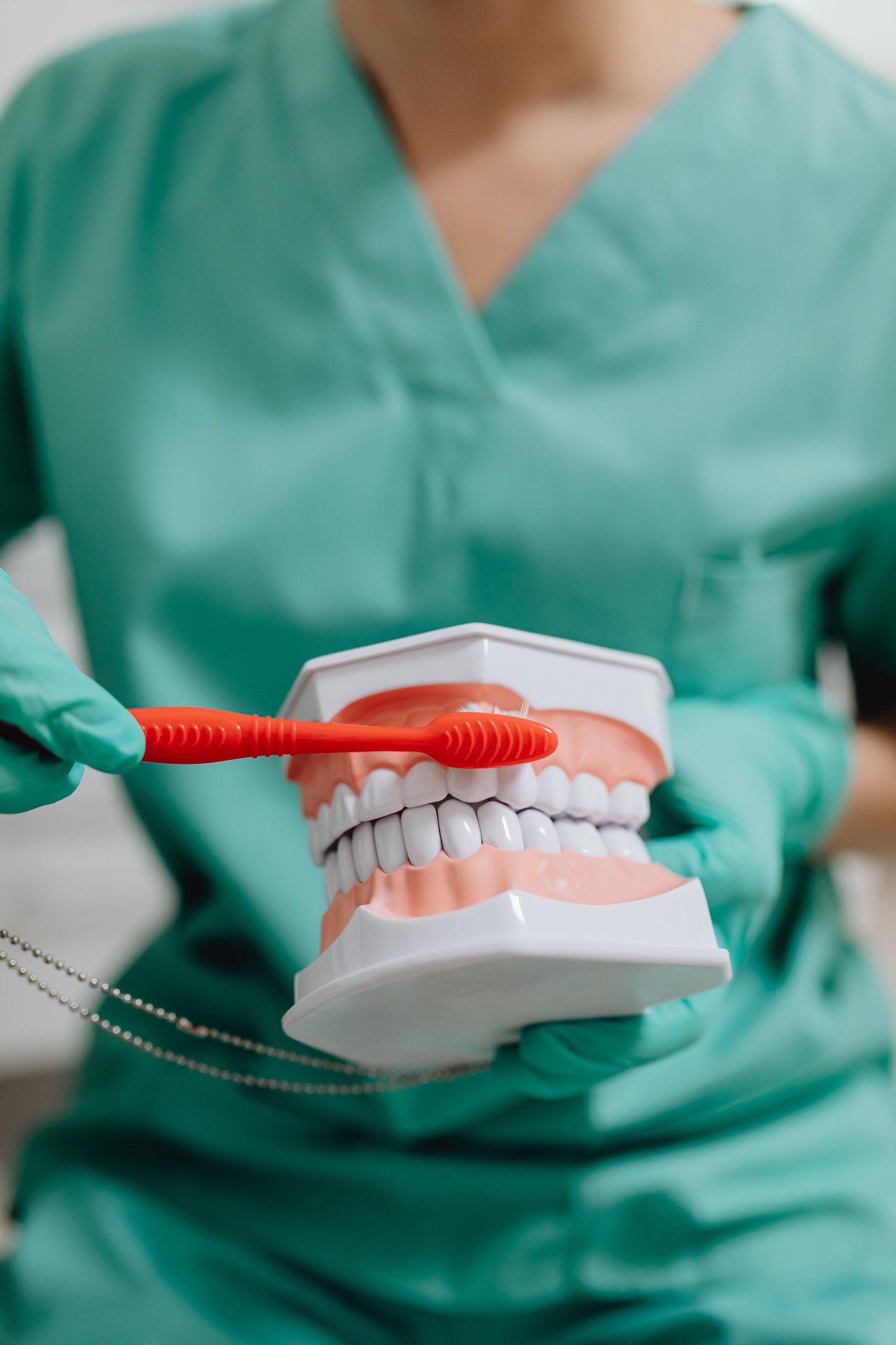 Clínica dental Maydent con brackets